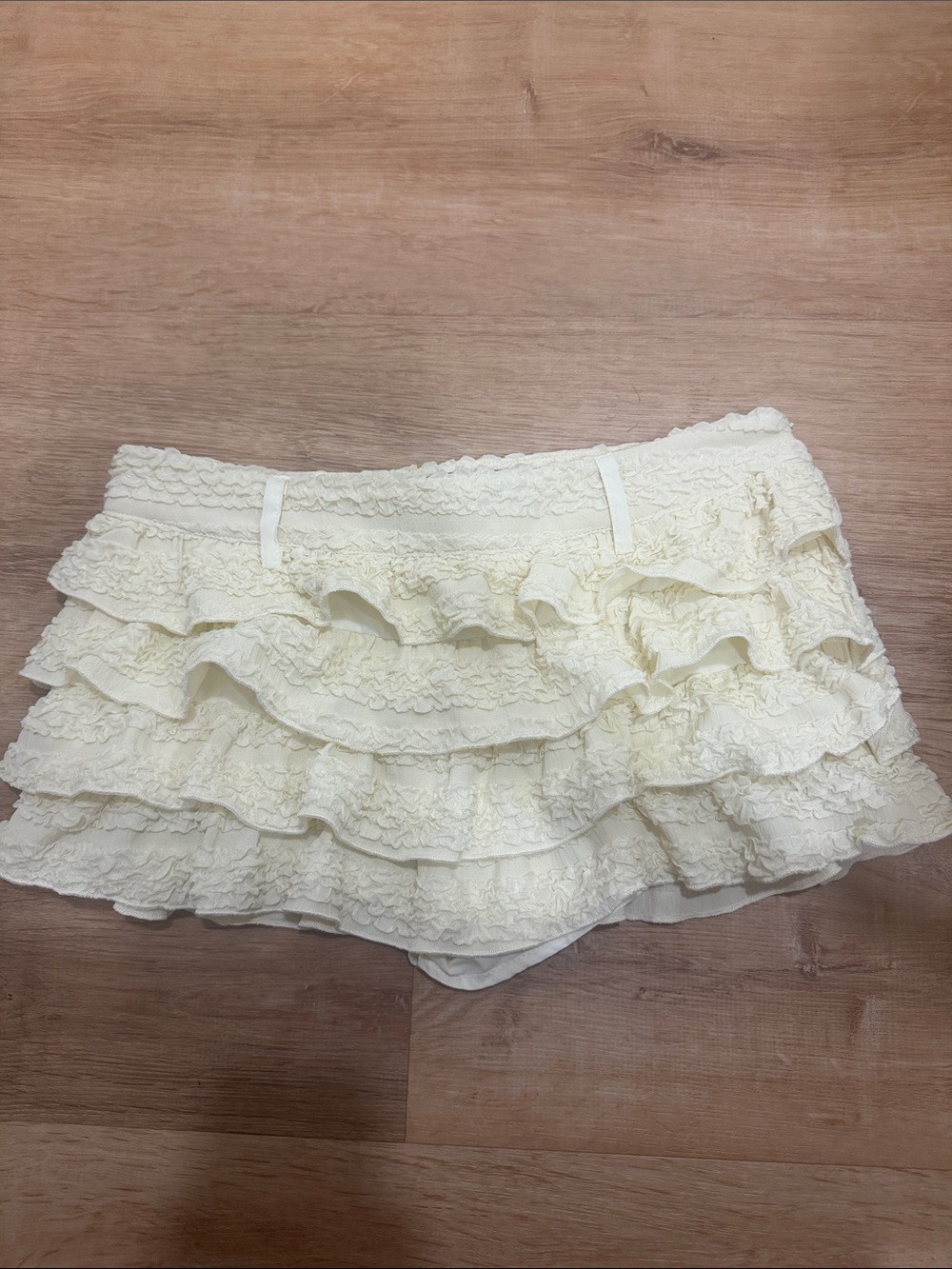 Women's Cream Ruffle Lace Shorts